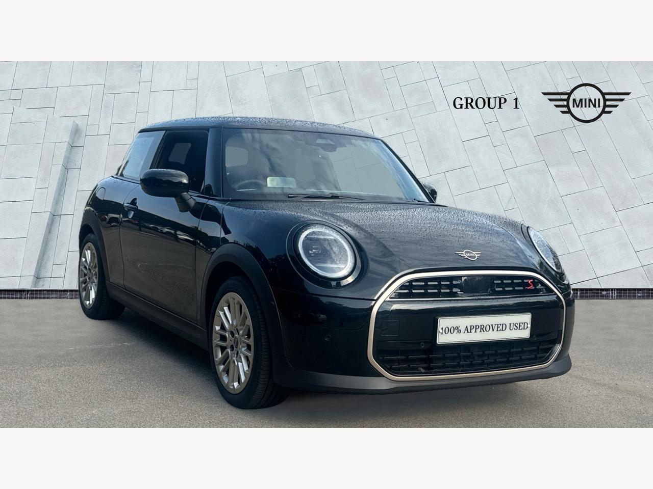 Main listing image - MINI Hatchback