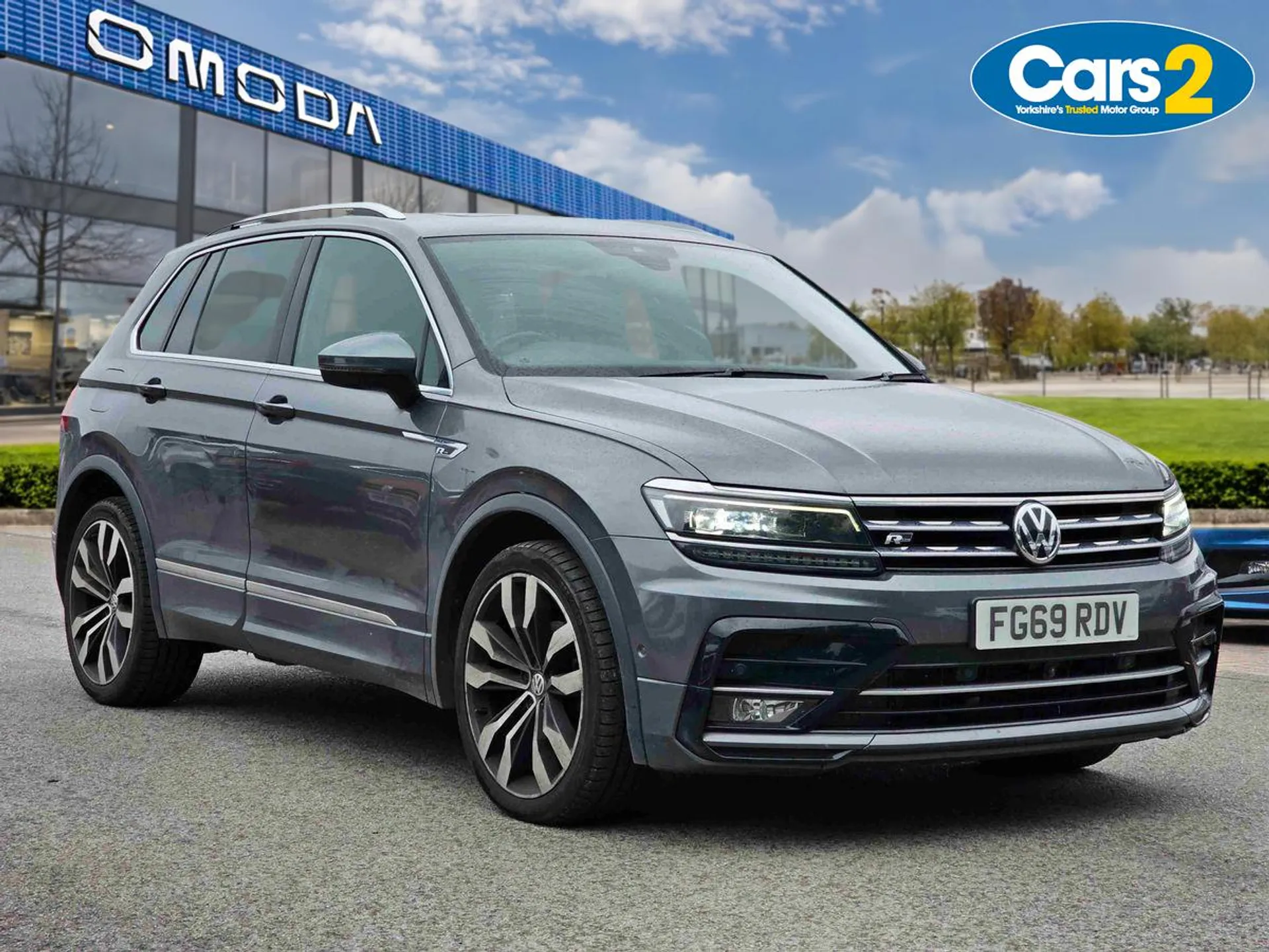 Main listing image - Volkswagen Tiguan