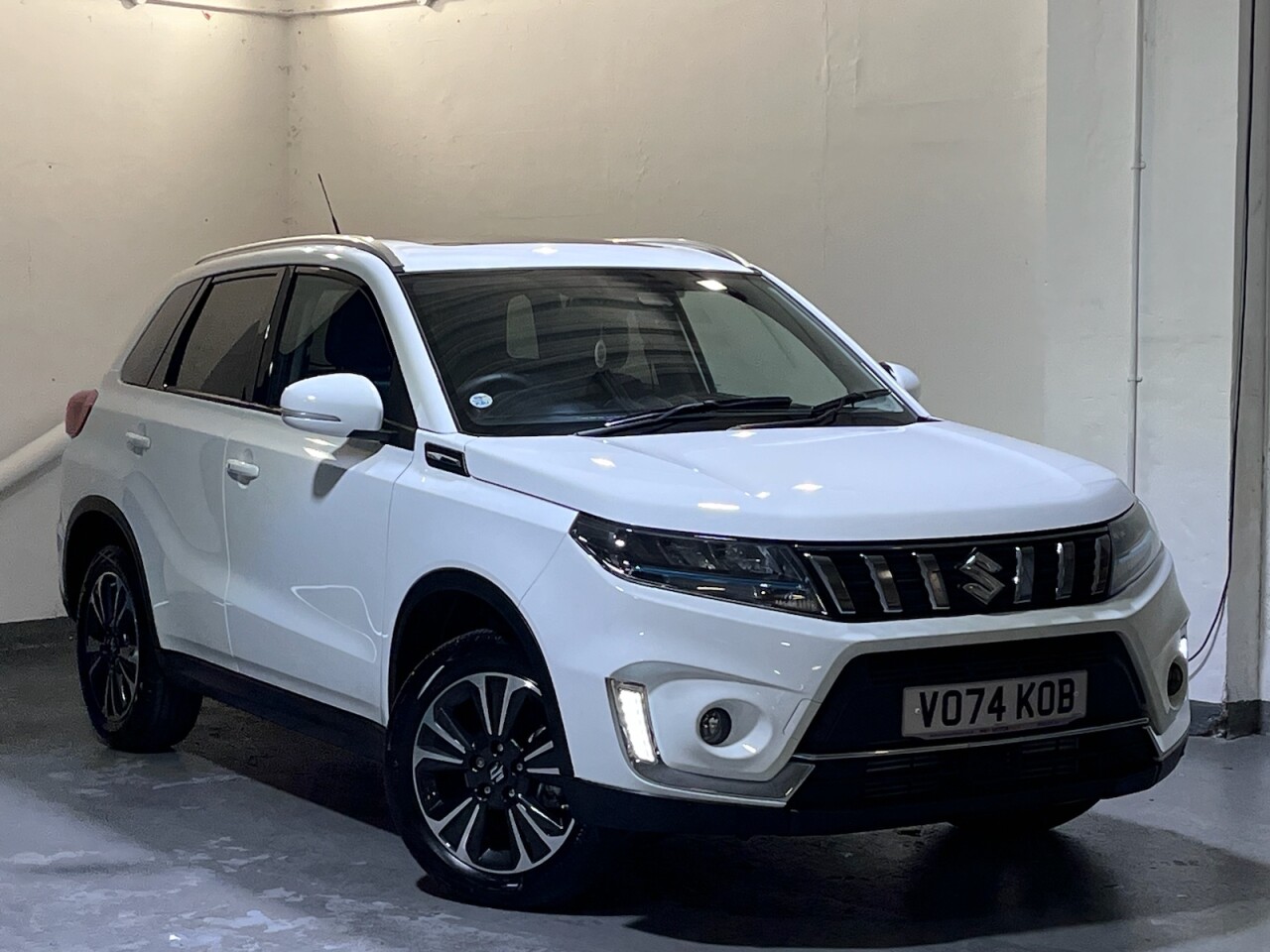 Main listing image - Suzuki Vitara