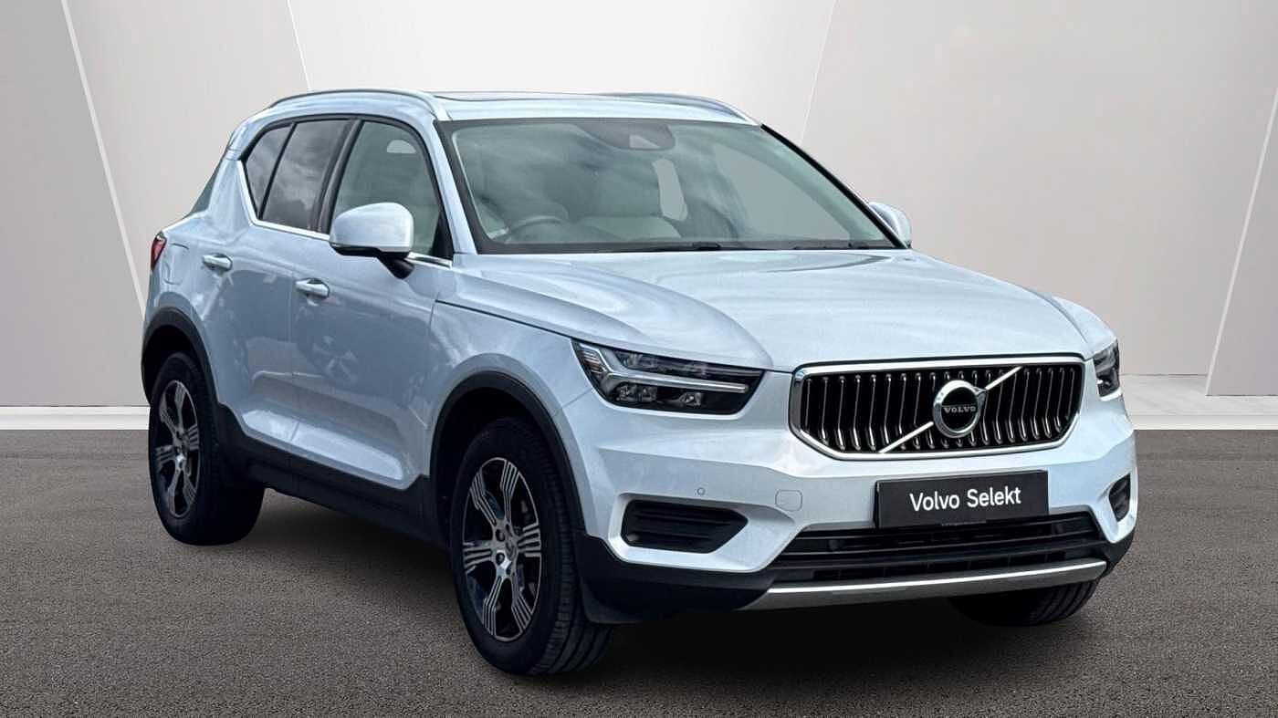 Main listing image - Volvo XC40