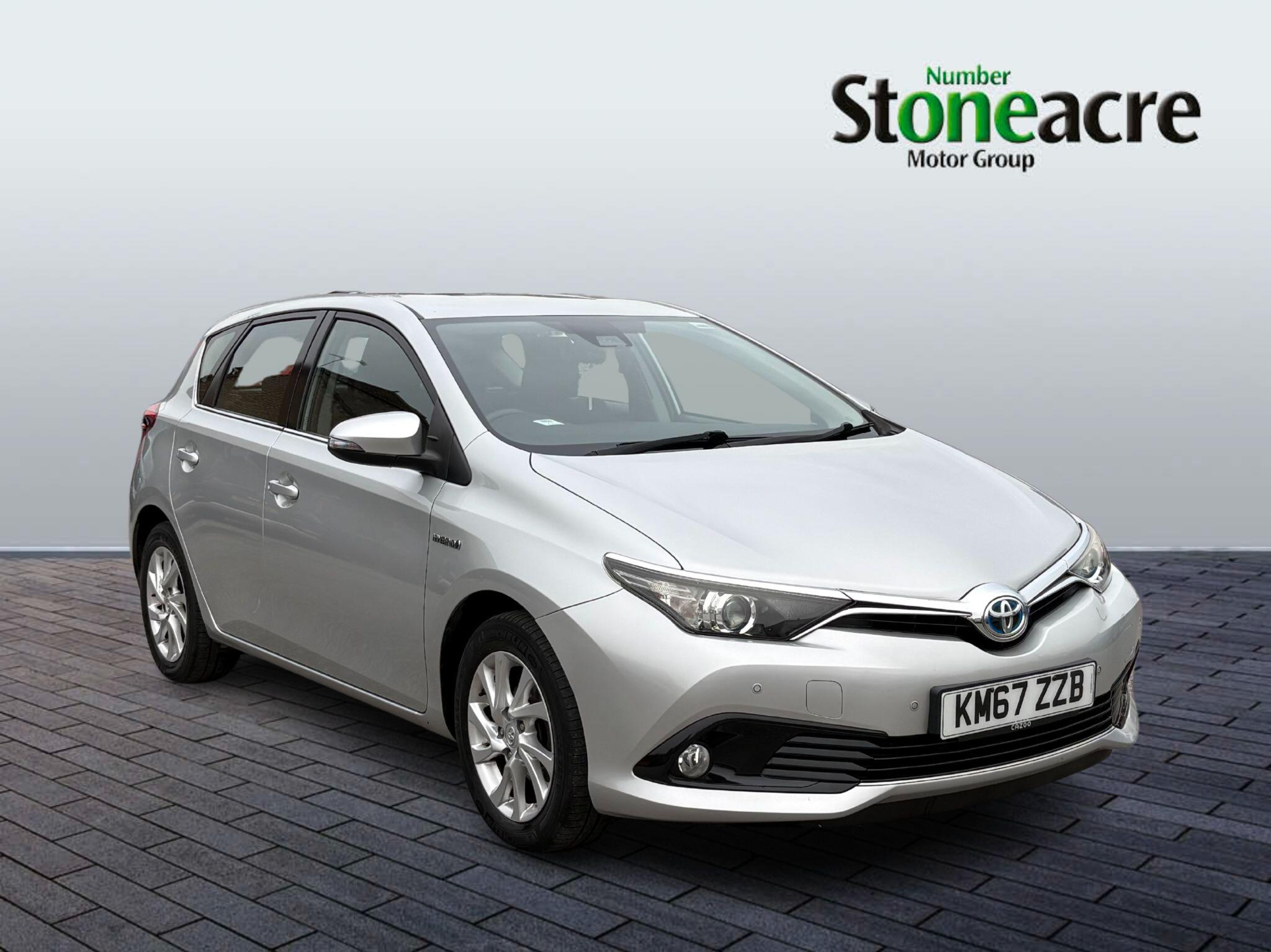 Main listing image - Toyota Auris