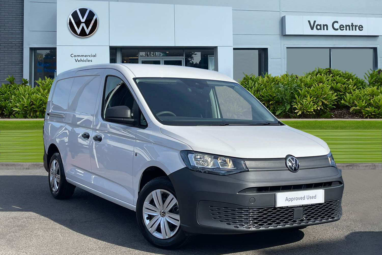 Main listing image - Volkswagen Caddy Maxi