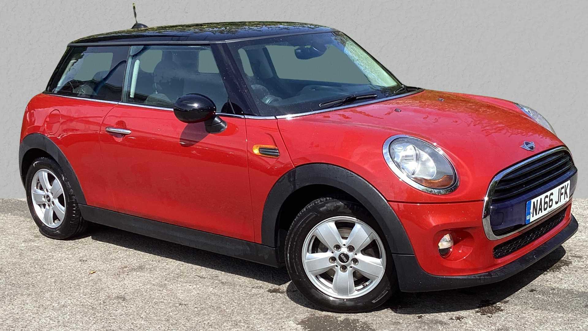 Main listing image - MINI Hatchback