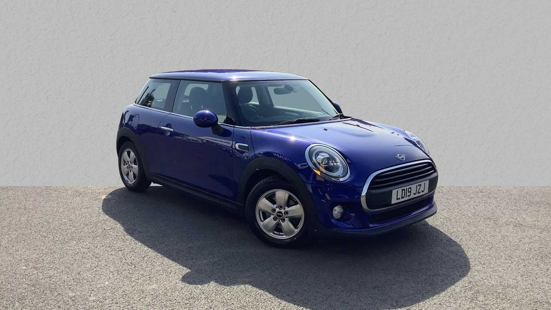 Main listing image - MINI Hatchback