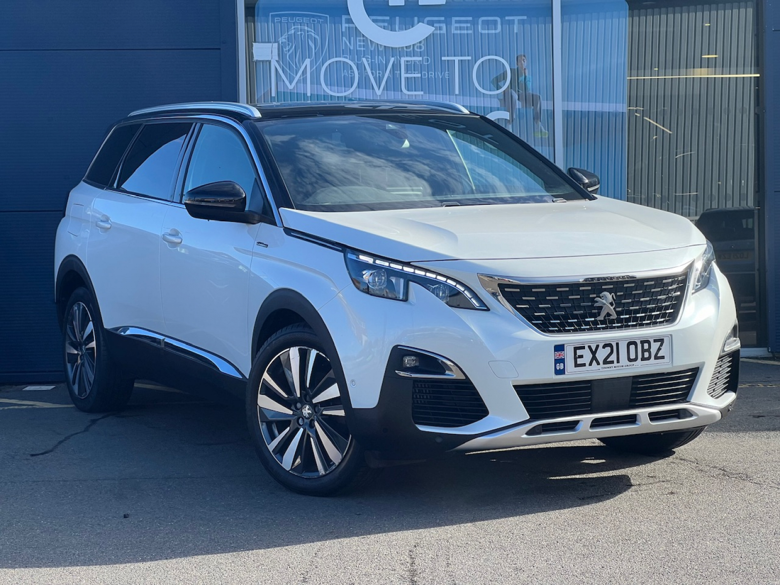 Main listing image - Peugeot 5008