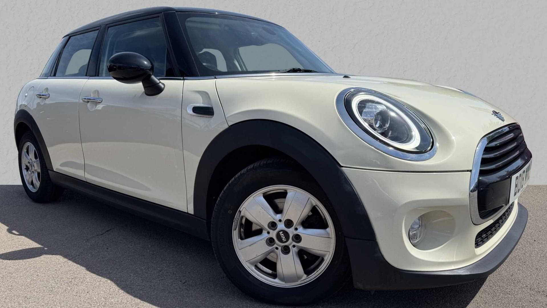 Main listing image - MINI Hatchback 5dr