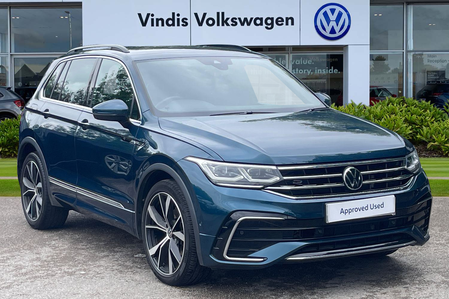 Main listing image - Volkswagen Tiguan