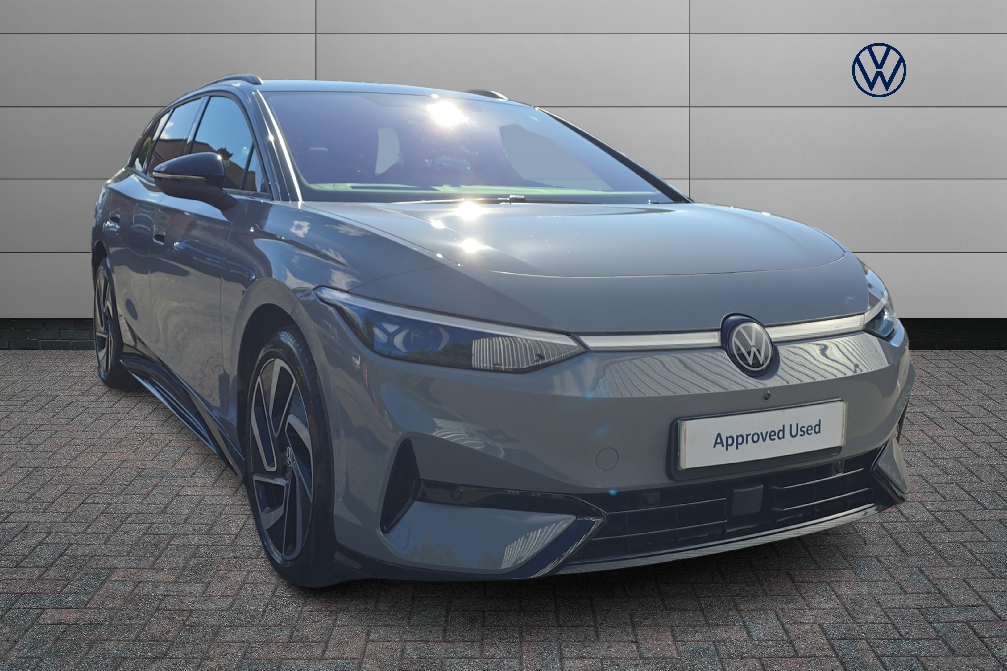Main listing image - Volkswagen ID.7