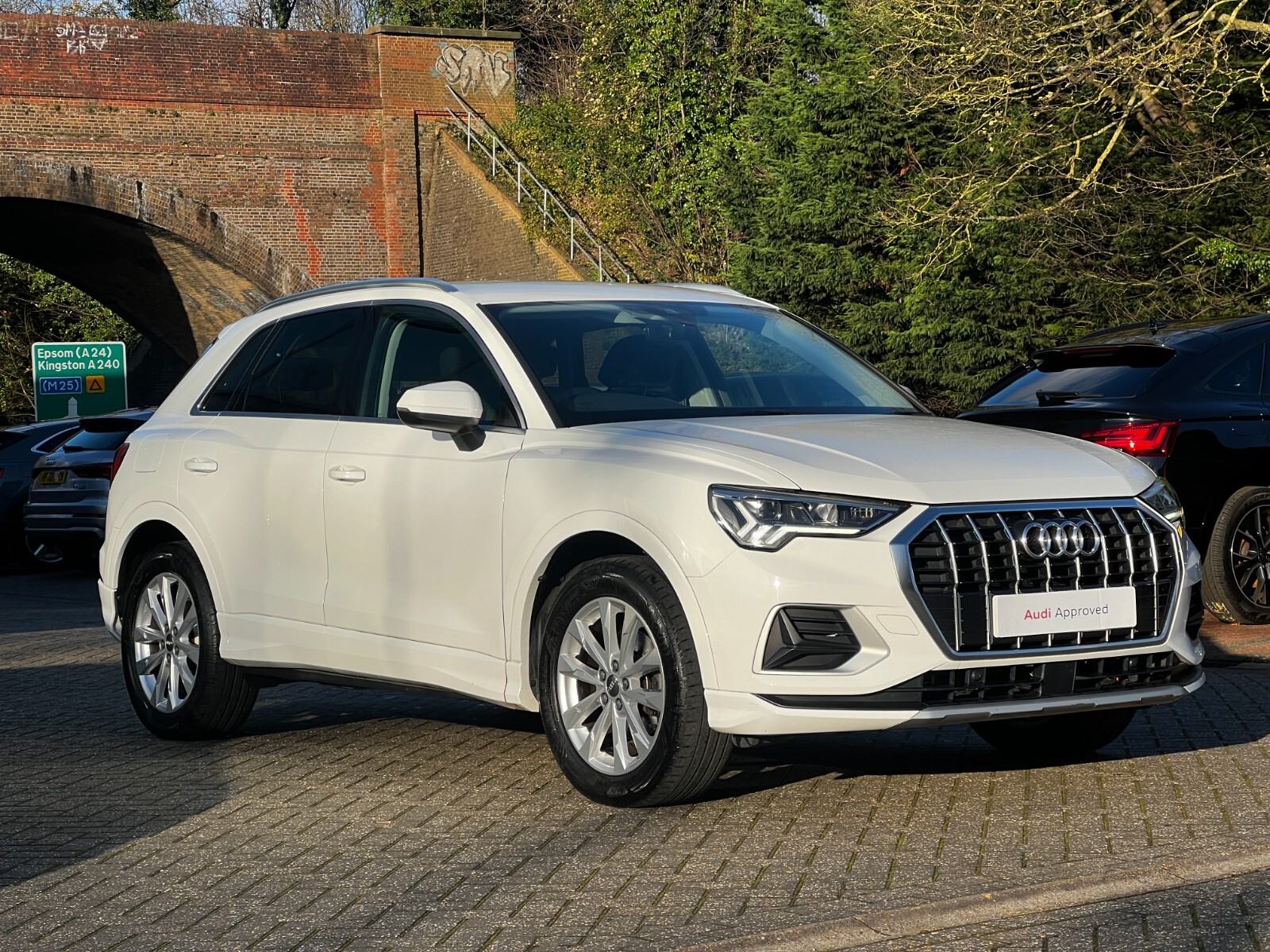 Main listing image - Audi Q3