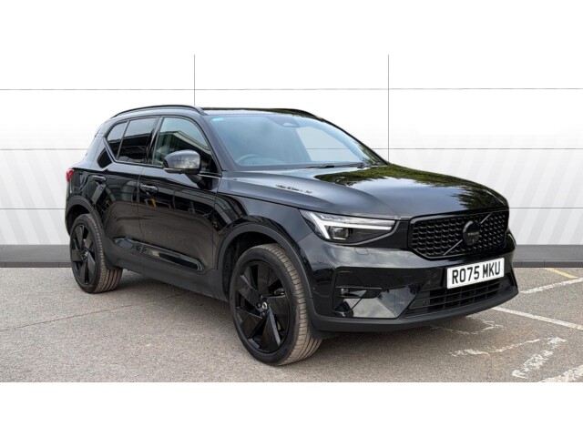Main listing image - Volvo XC40
