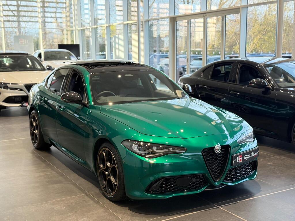 Main listing image - Alfa Romeo Giulia