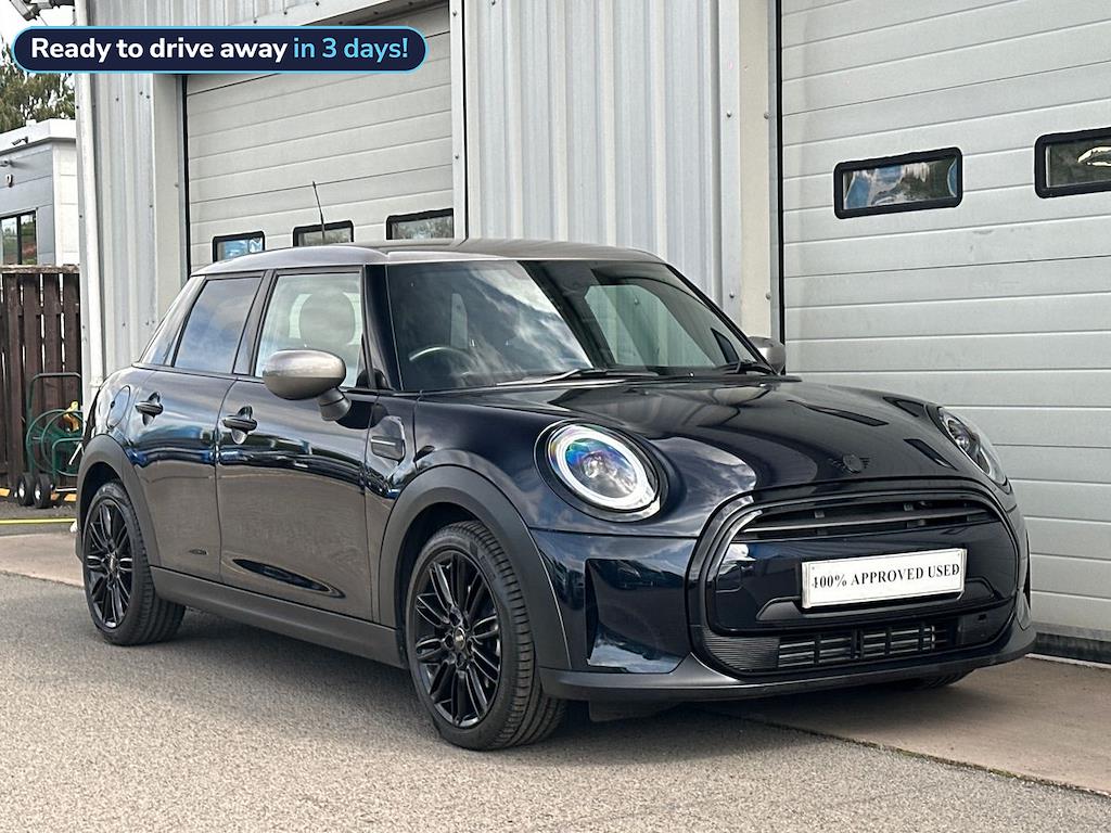 Main listing image - MINI Hatchback