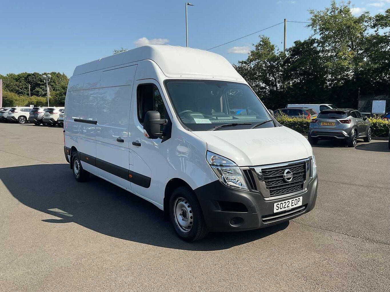 Main listing image - Nissan Interstar