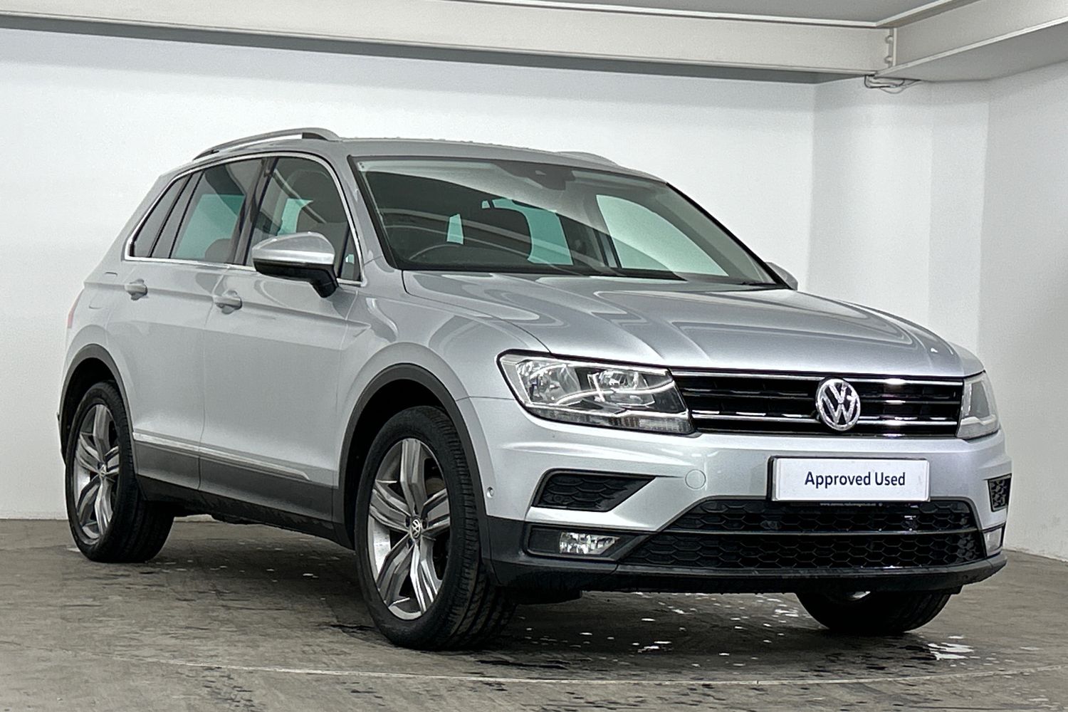 Main listing image - Volkswagen Tiguan