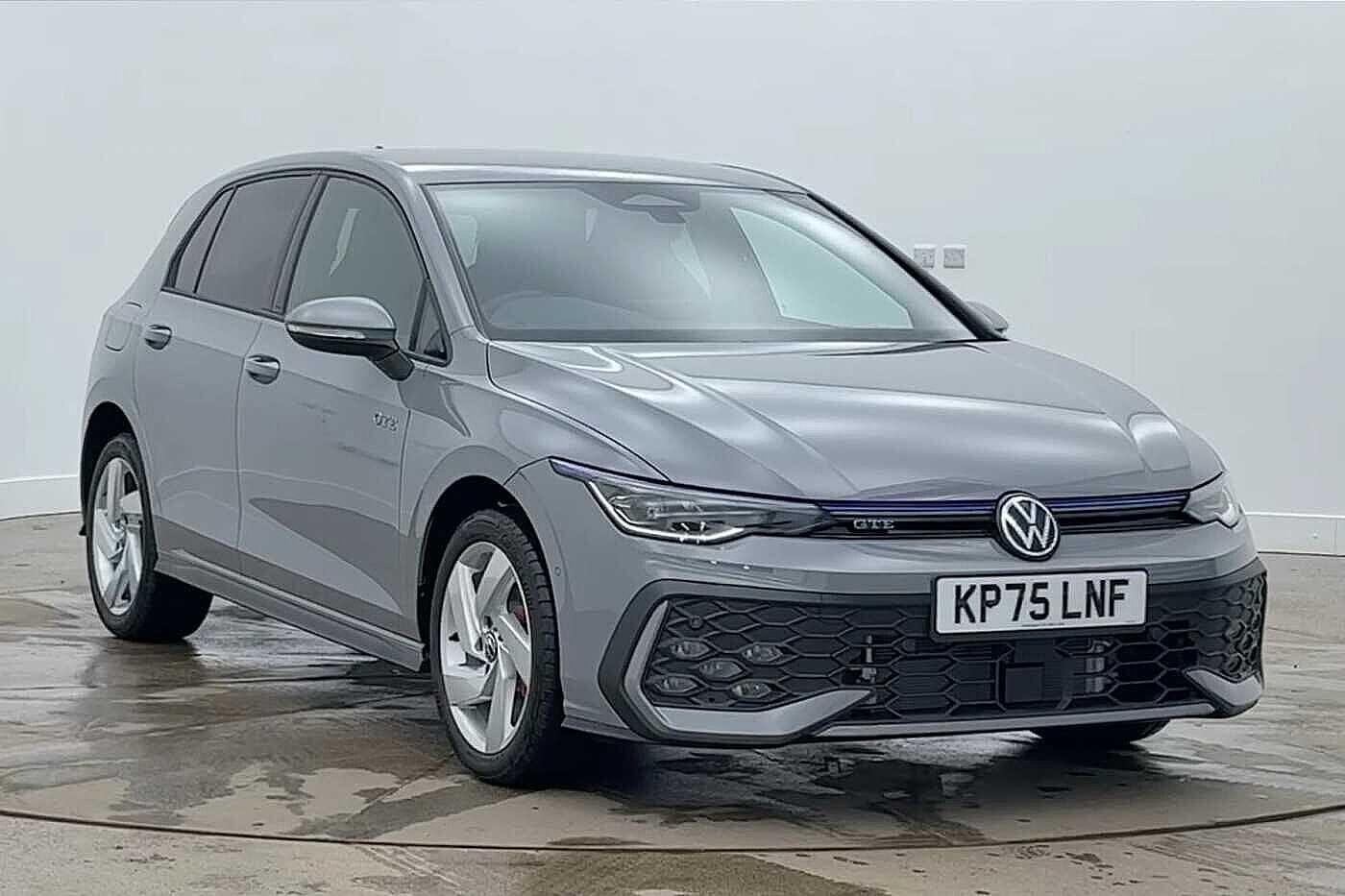 Main listing image - Volkswagen Golf GTE