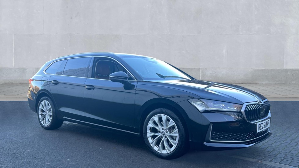 Main listing image - Skoda Superb Estate