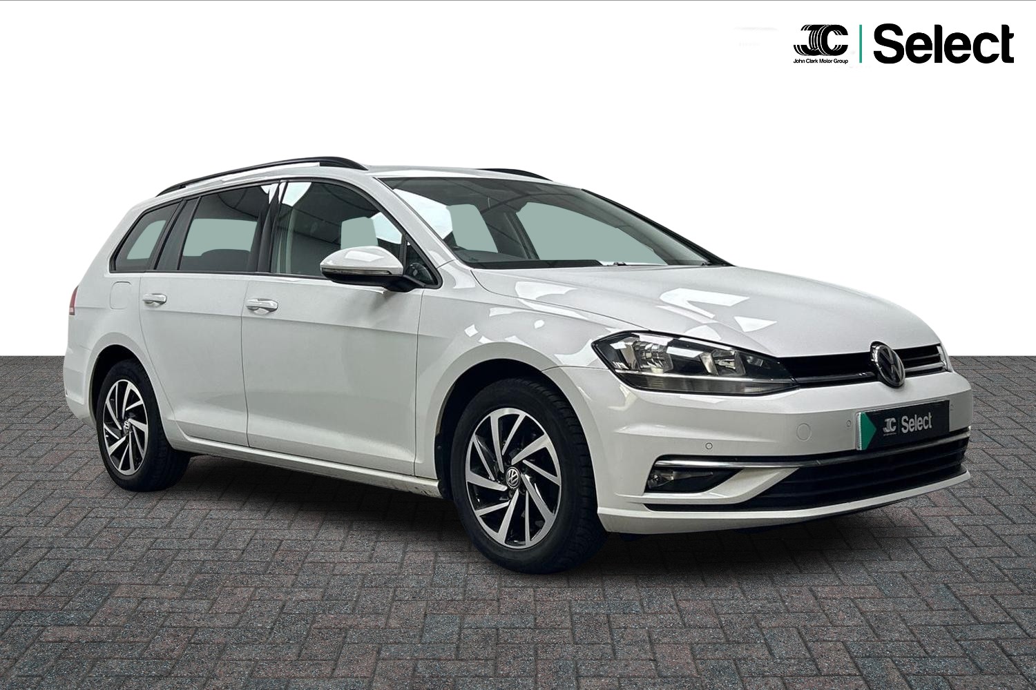 Main listing image - Volkswagen Golf Estate