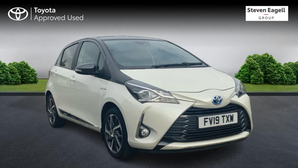 Main listing image - Toyota Yaris