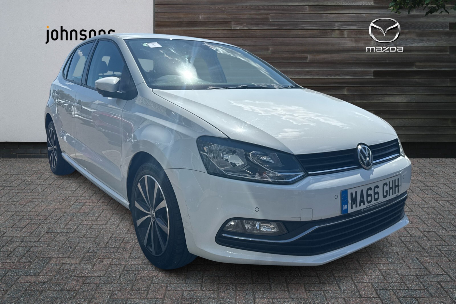 Main listing image - Volkswagen Polo