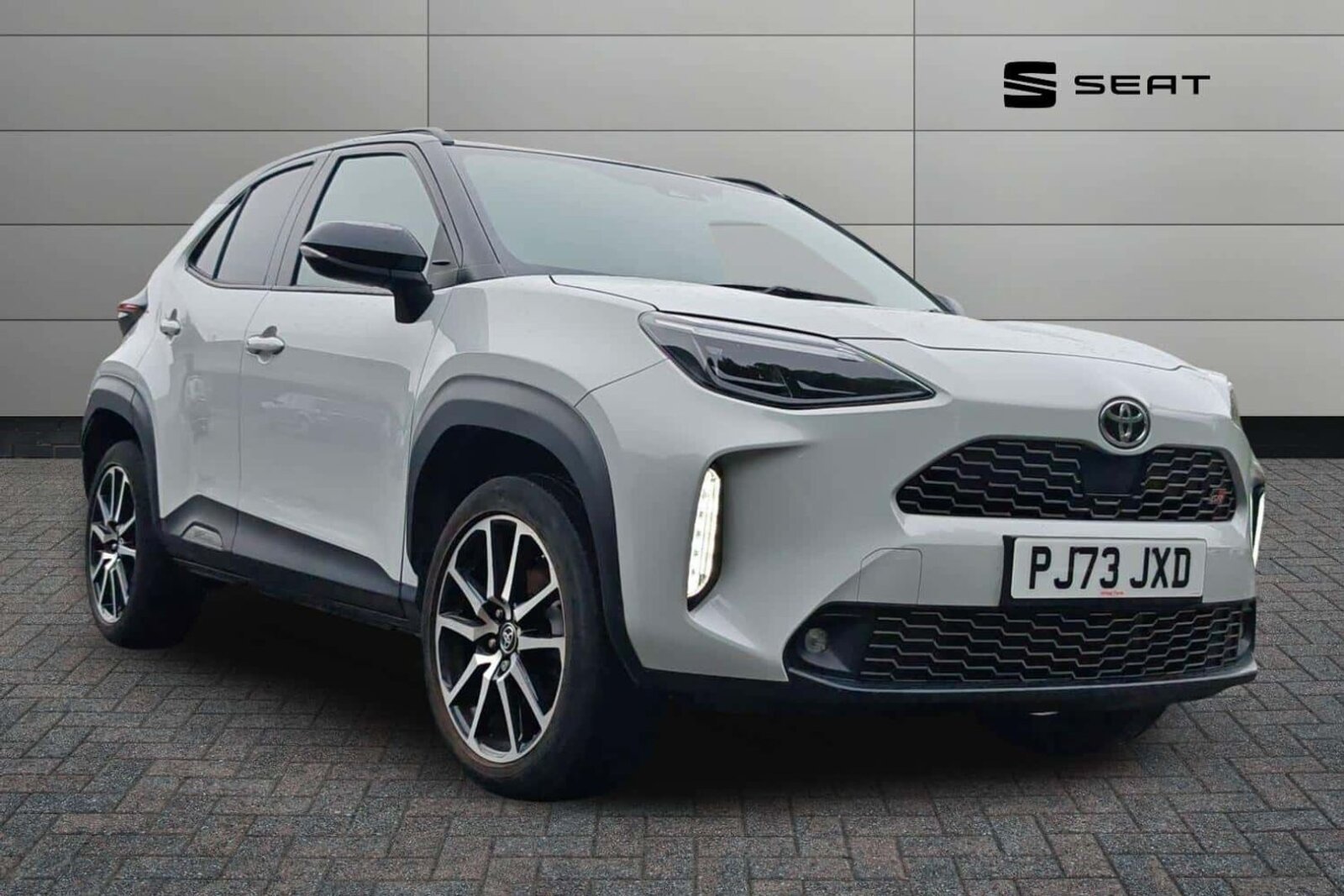 Main listing image - Toyota Yaris Cross
