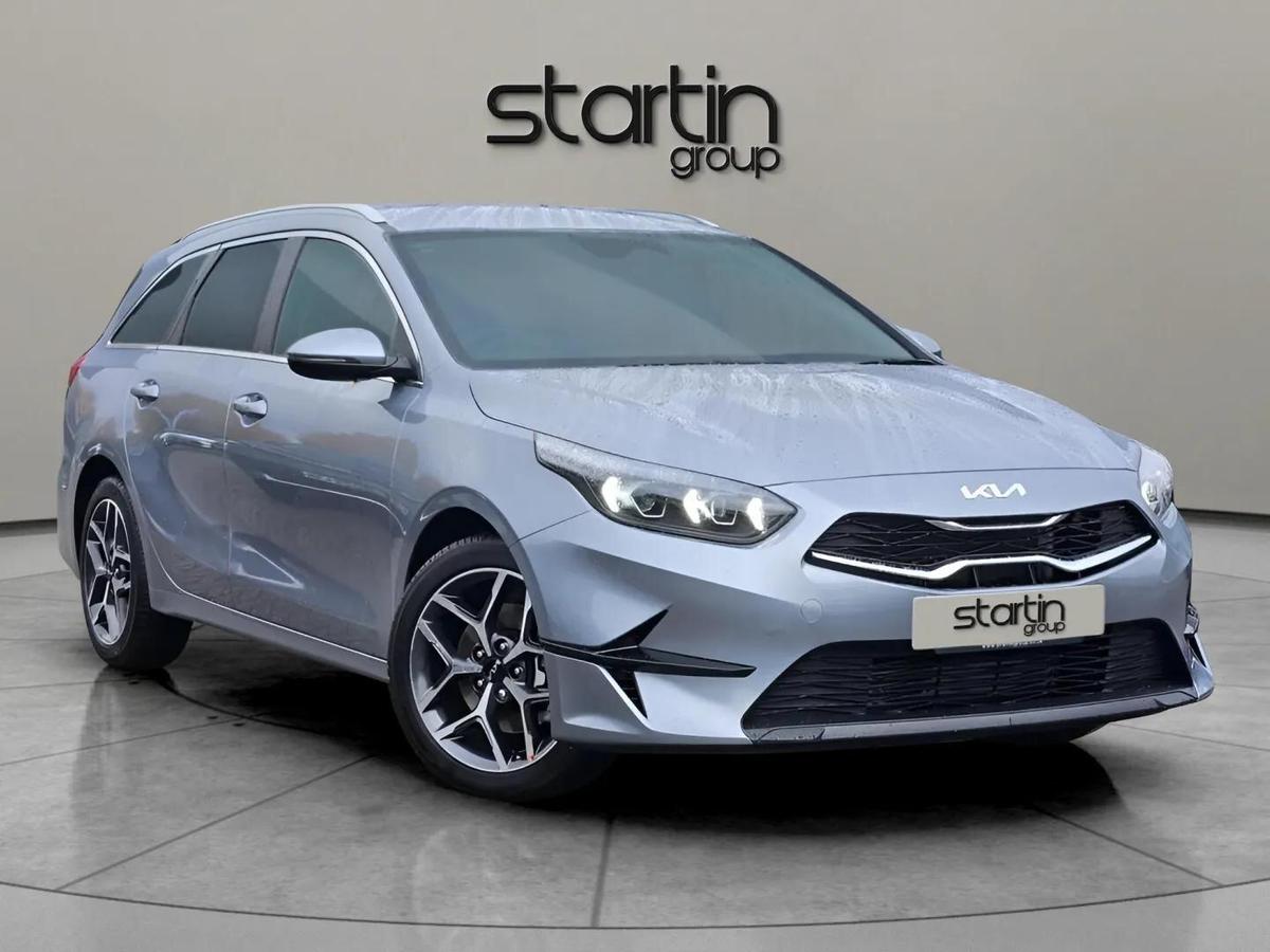Main listing image - Kia Ceed SW