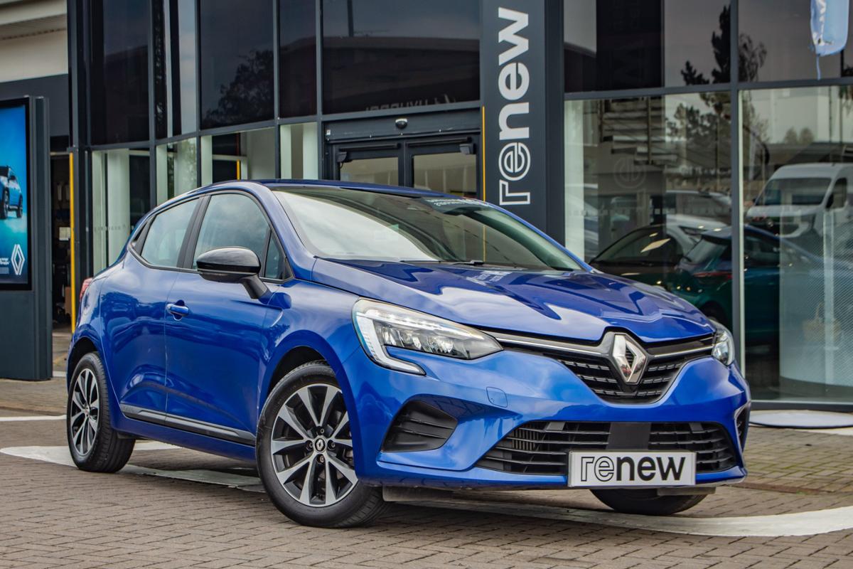 Main listing image - Renault Clio