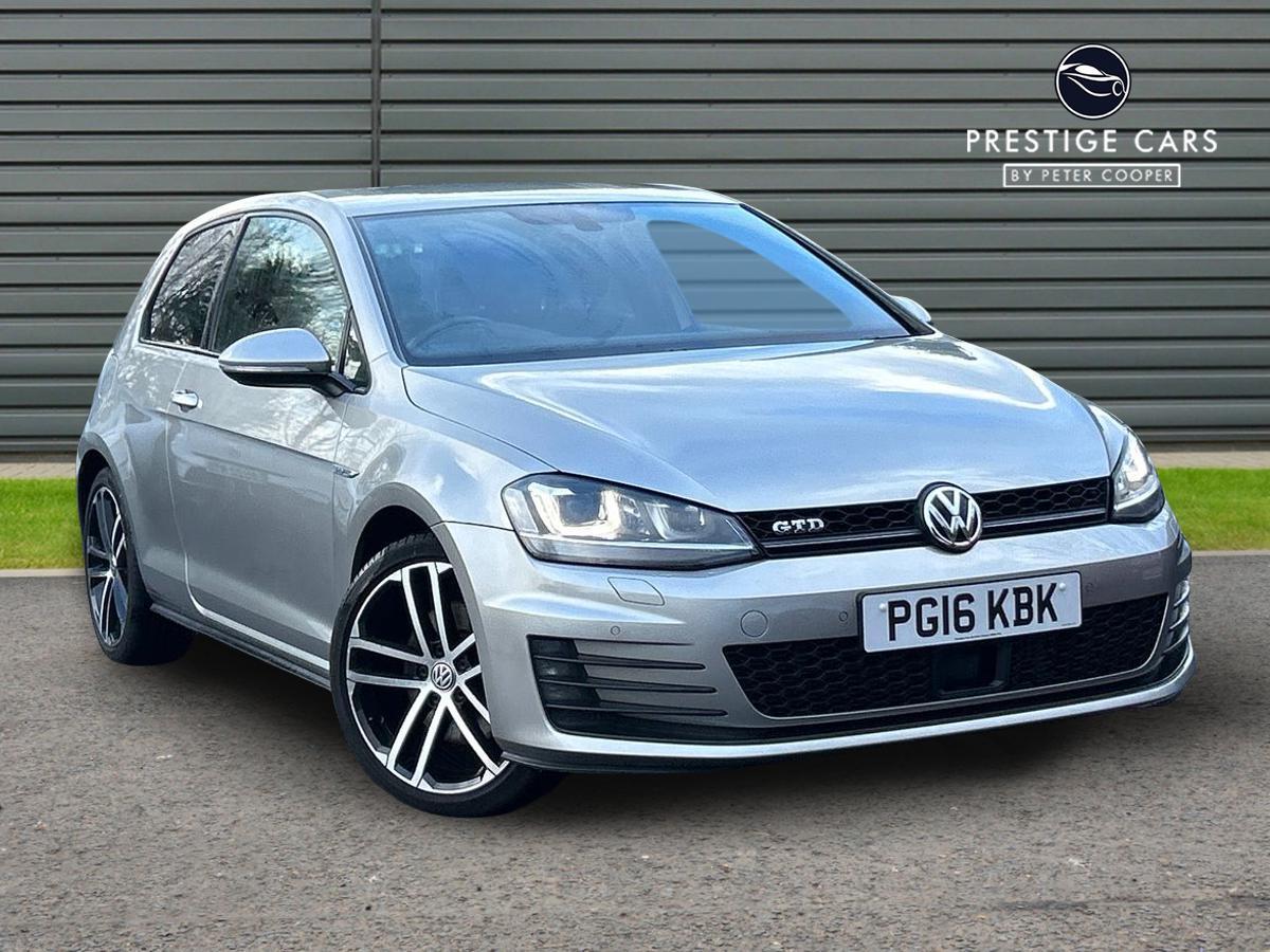 Main listing image - Volkswagen Golf