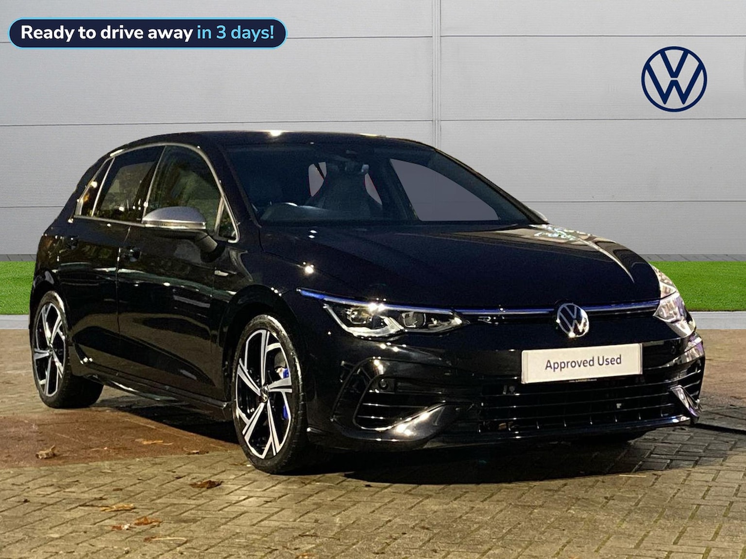 Main listing image - Volkswagen Golf R