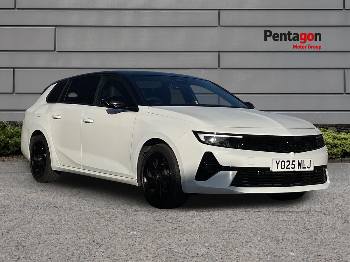Main listing image - Vauxhall Astra
