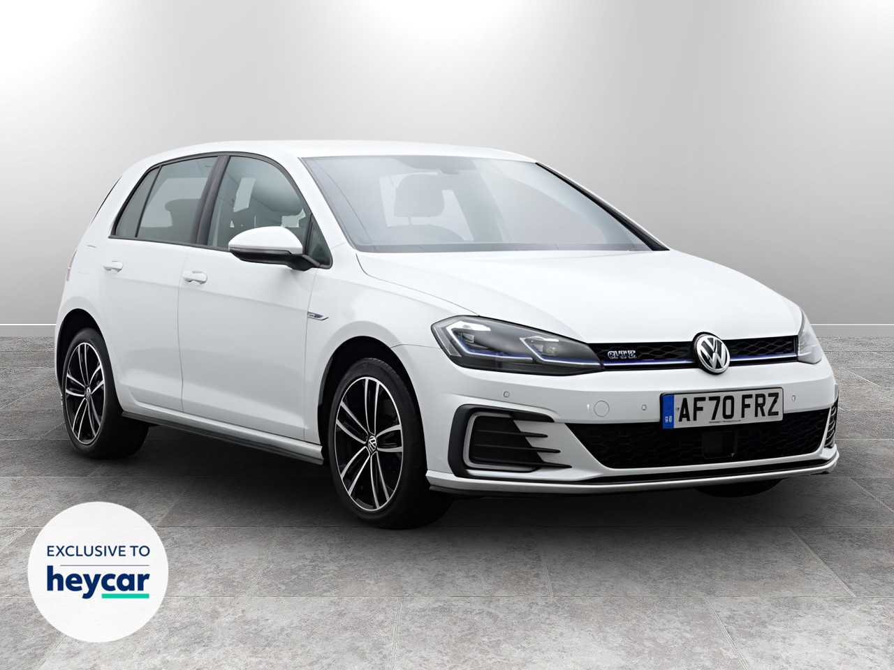 Main listing image - Volkswagen Golf GTE