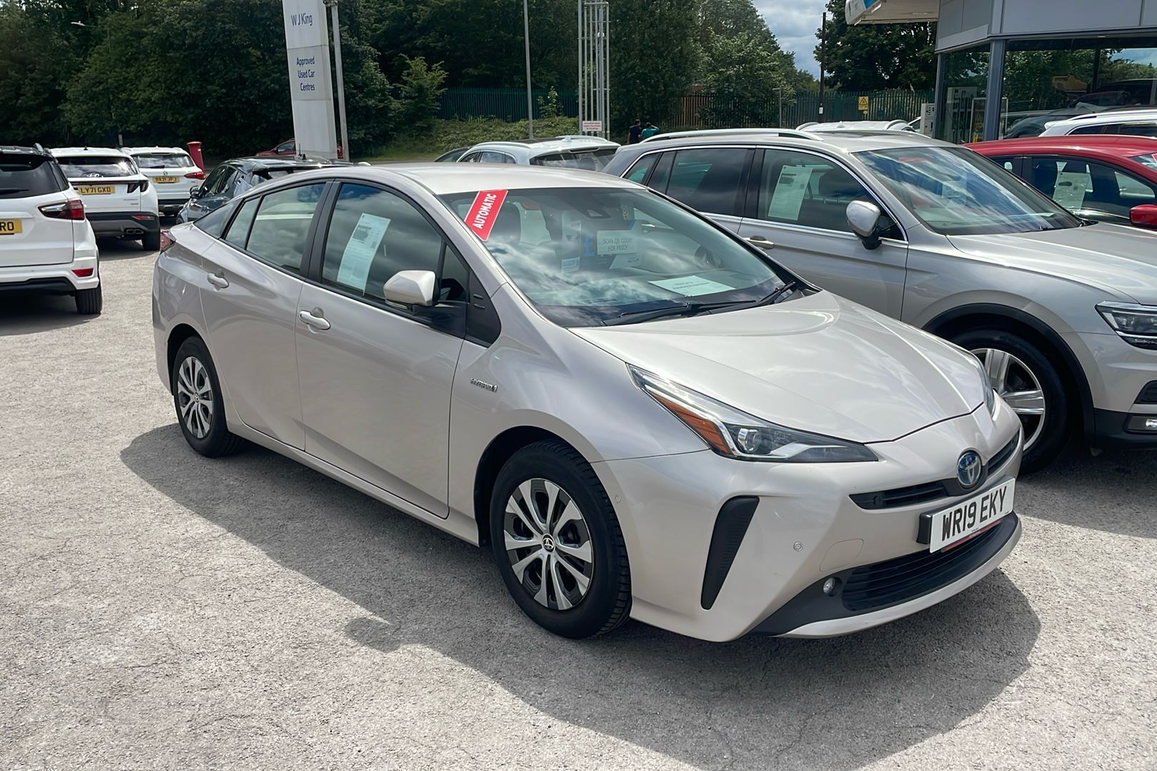 Main listing image - Toyota Prius