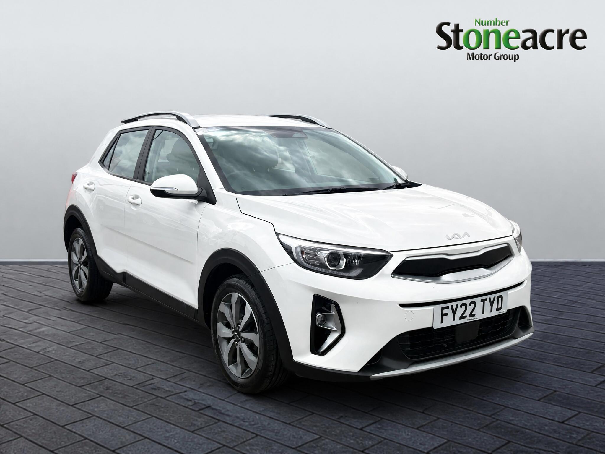 Main listing image - Kia Stonic