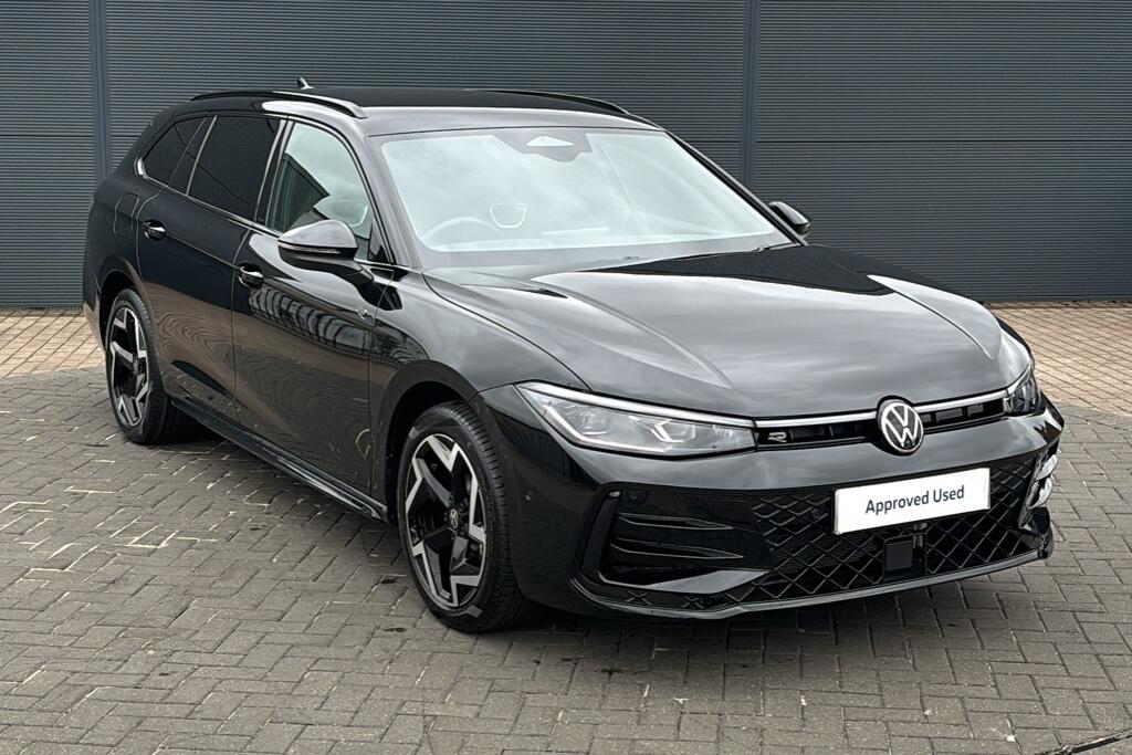 Main listing image - Volkswagen Passat Estate