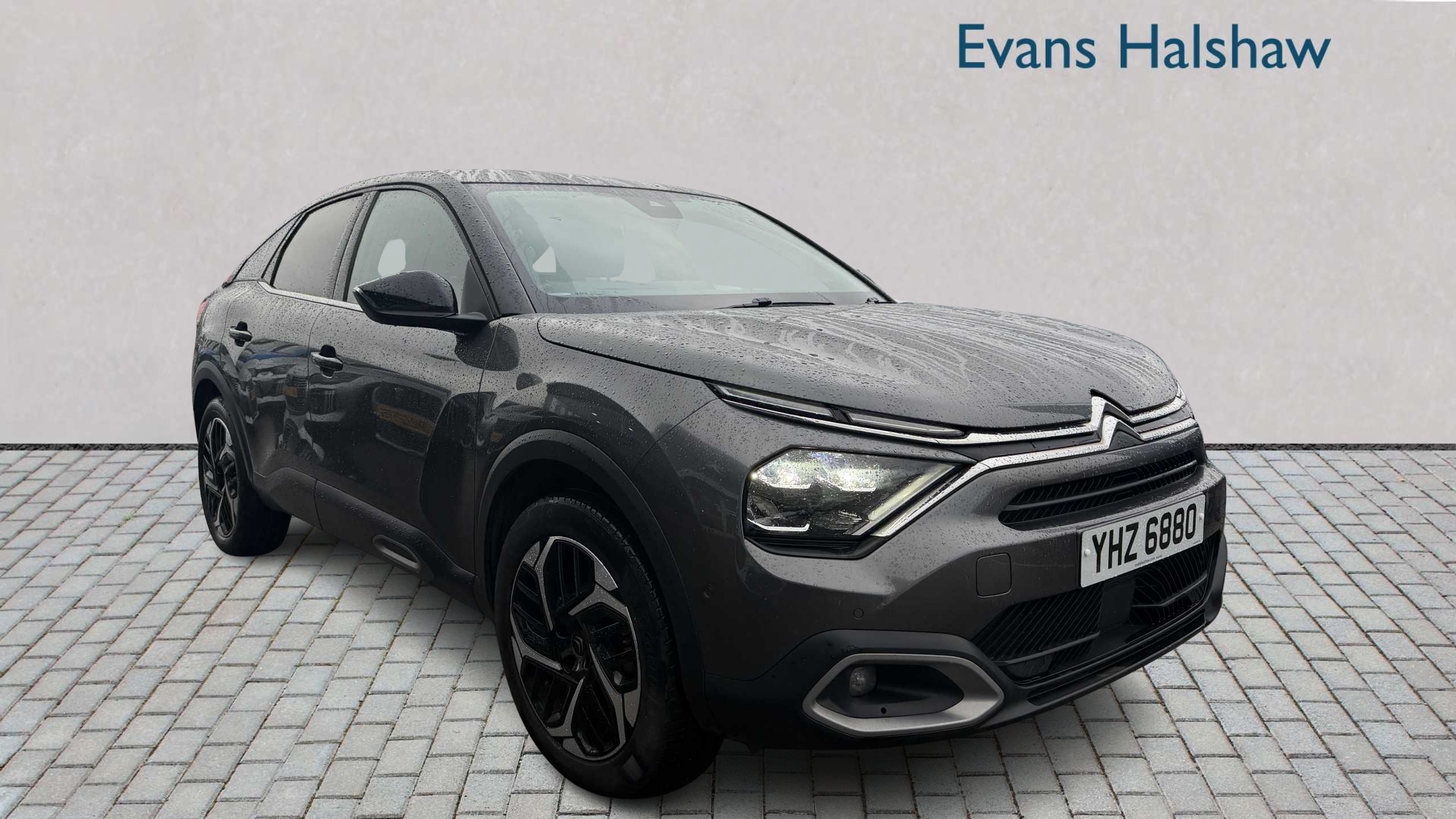 Main listing image - Citroen C4