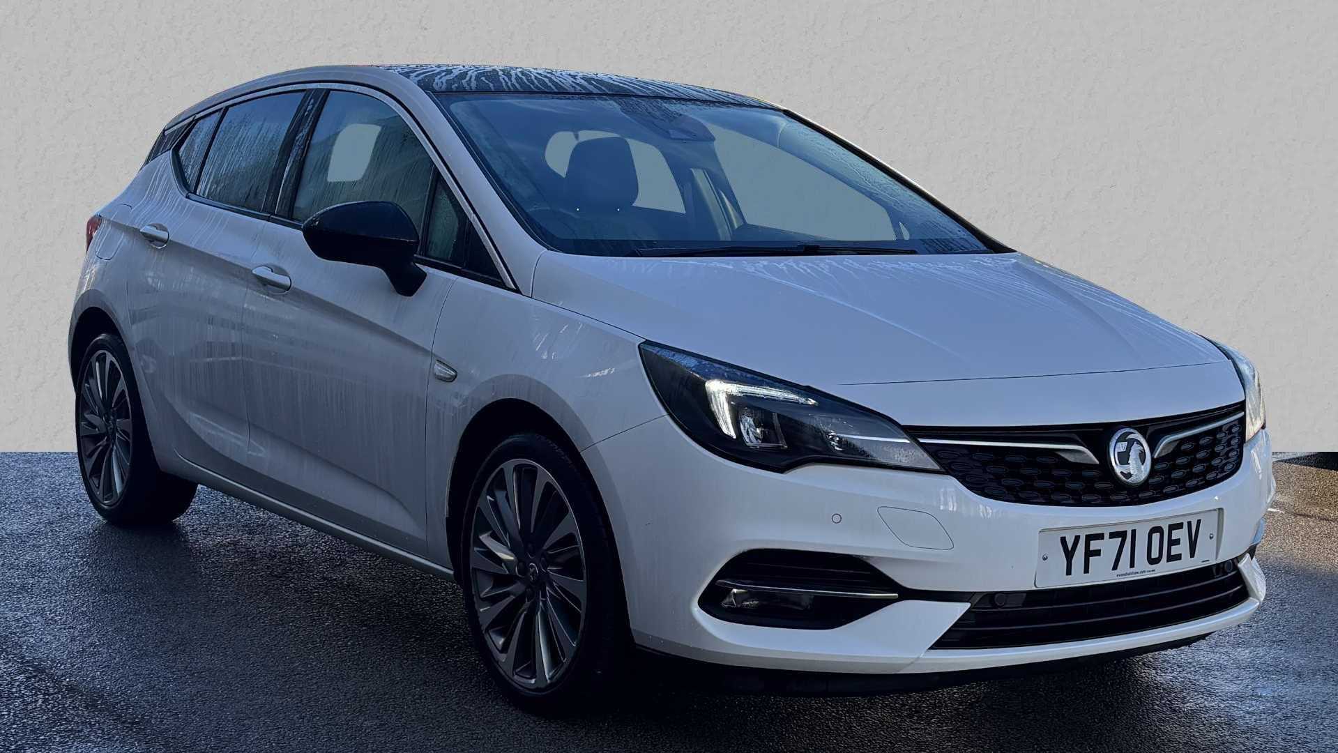 Main listing image - Vauxhall Astra