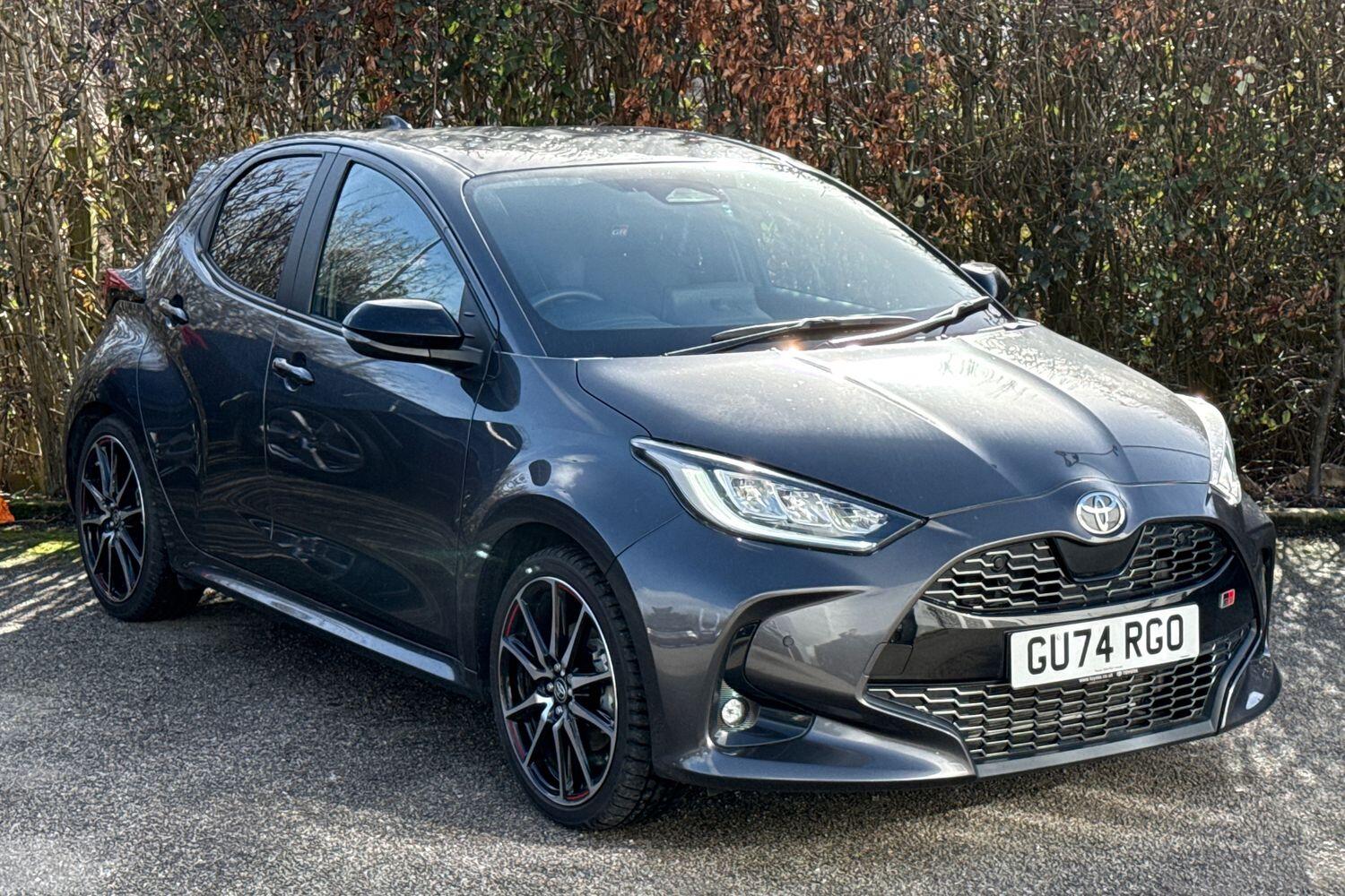 Main listing image - Toyota Yaris