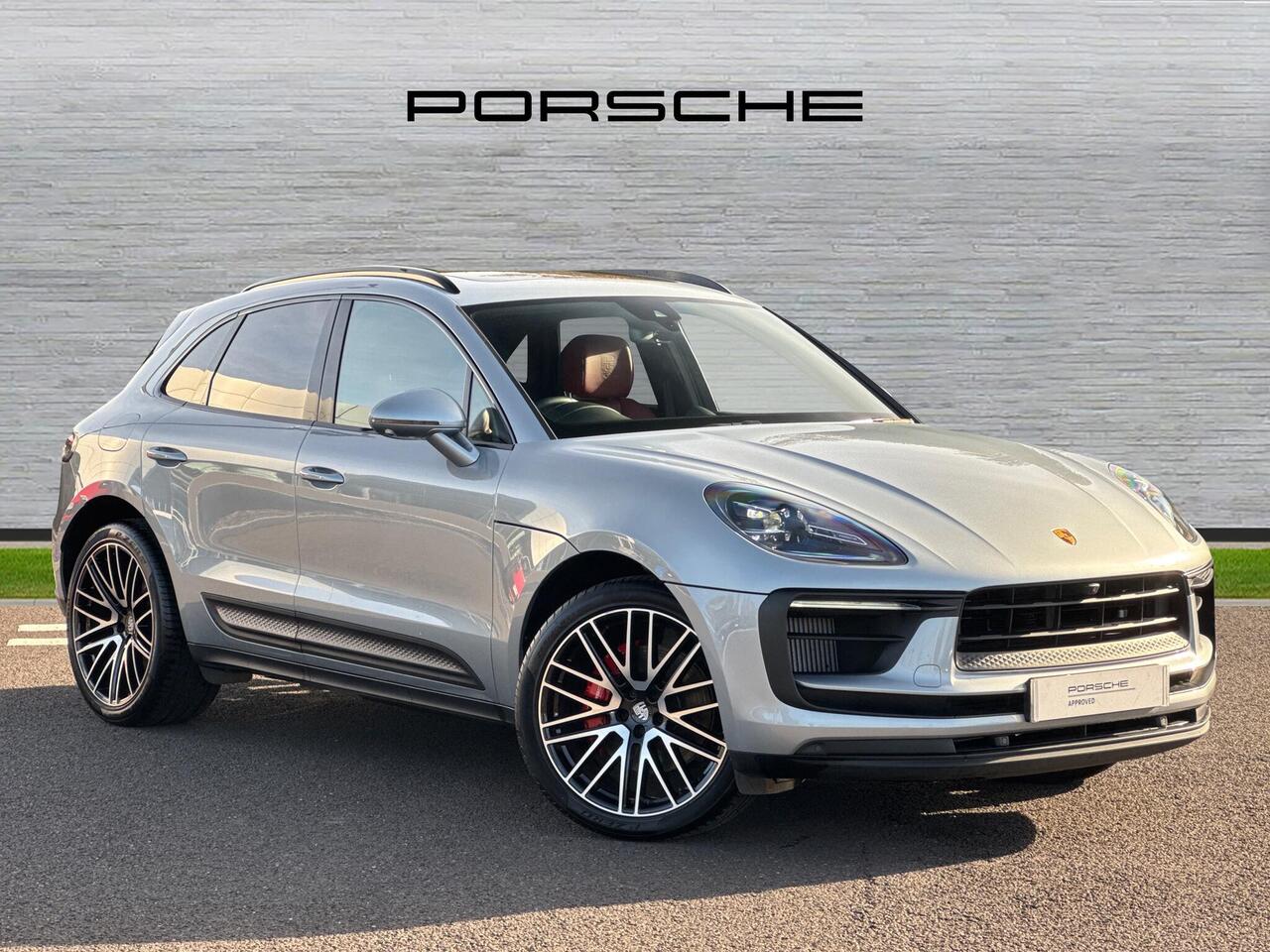 Main listing image - Porsche Macan