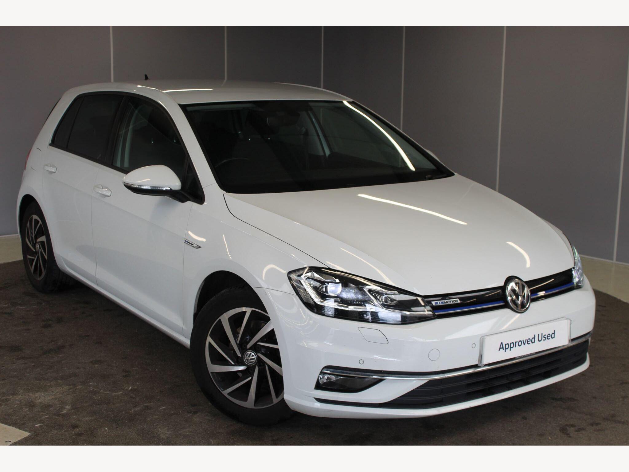 Main listing image - Volkswagen Golf