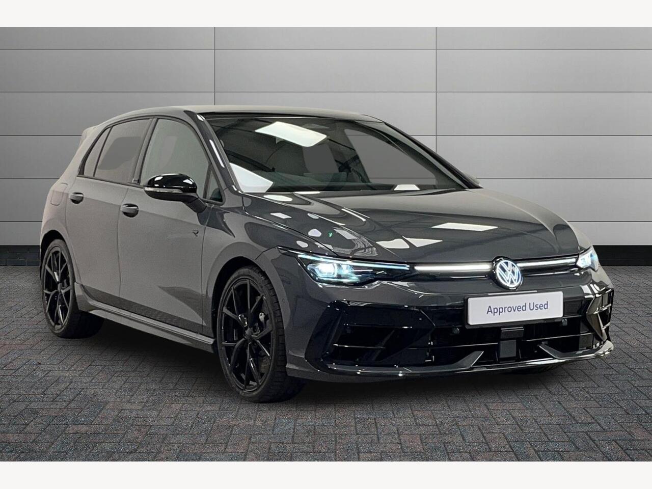 Main listing image - Volkswagen Golf R