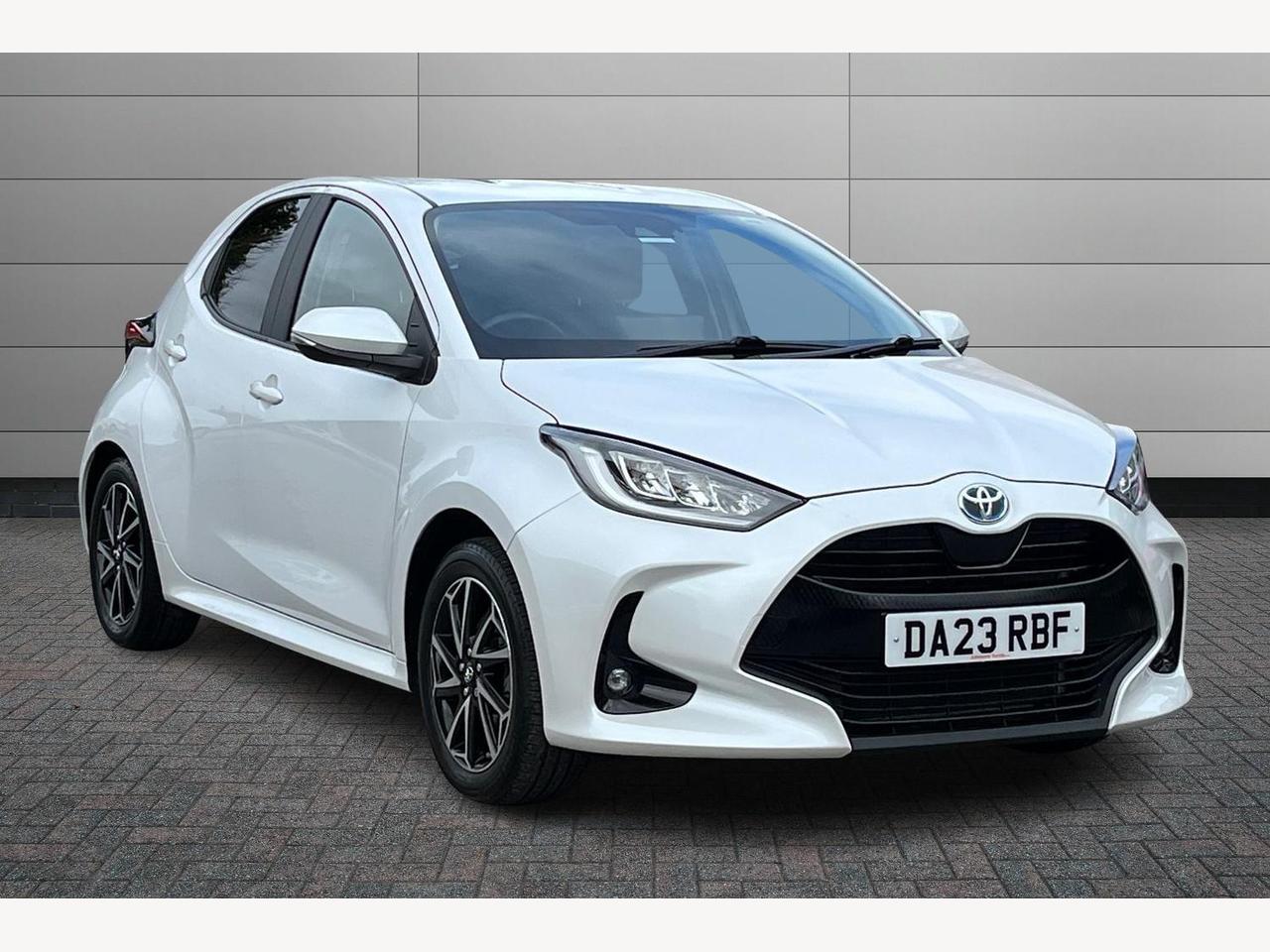 Main listing image - Toyota Yaris