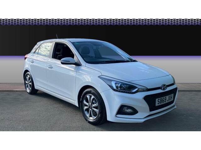 Main listing image - Hyundai i20