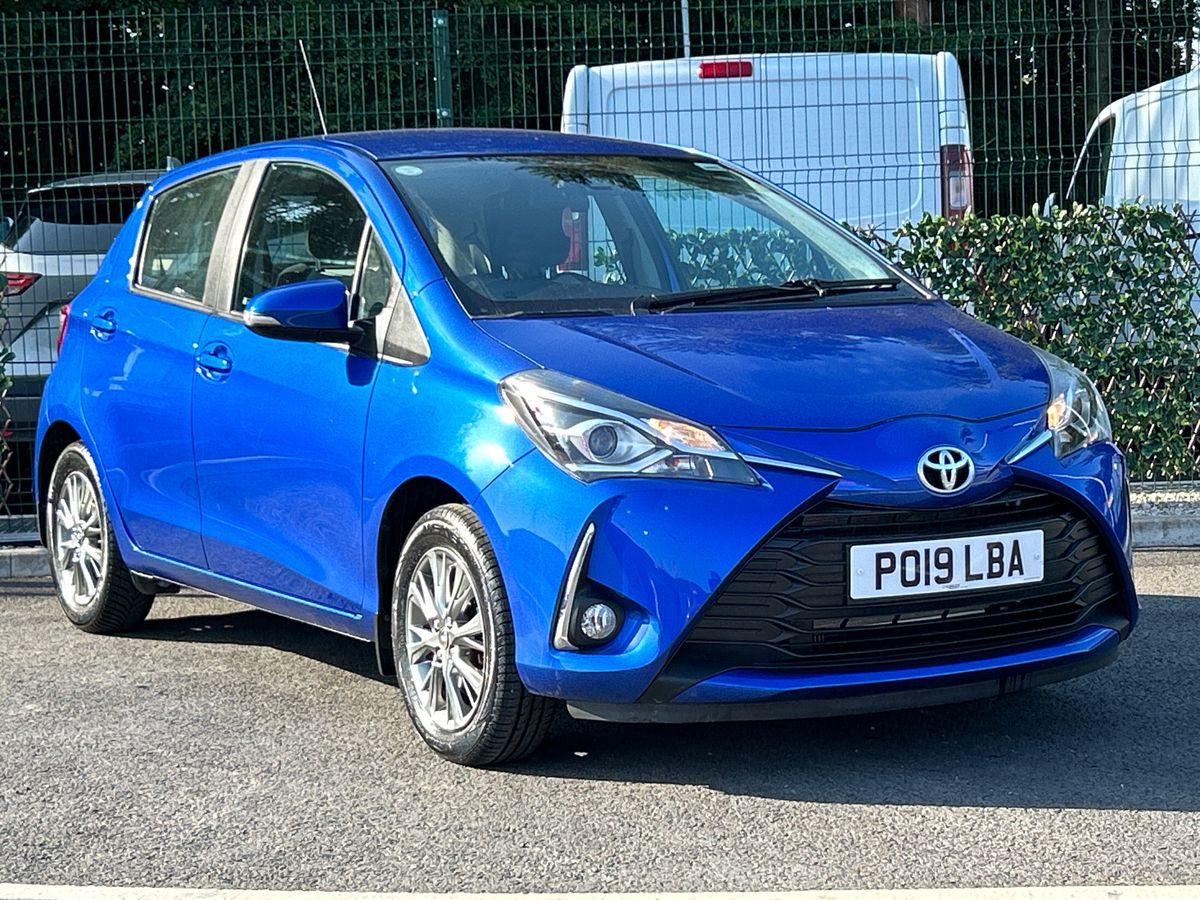 Main listing image - Toyota Yaris