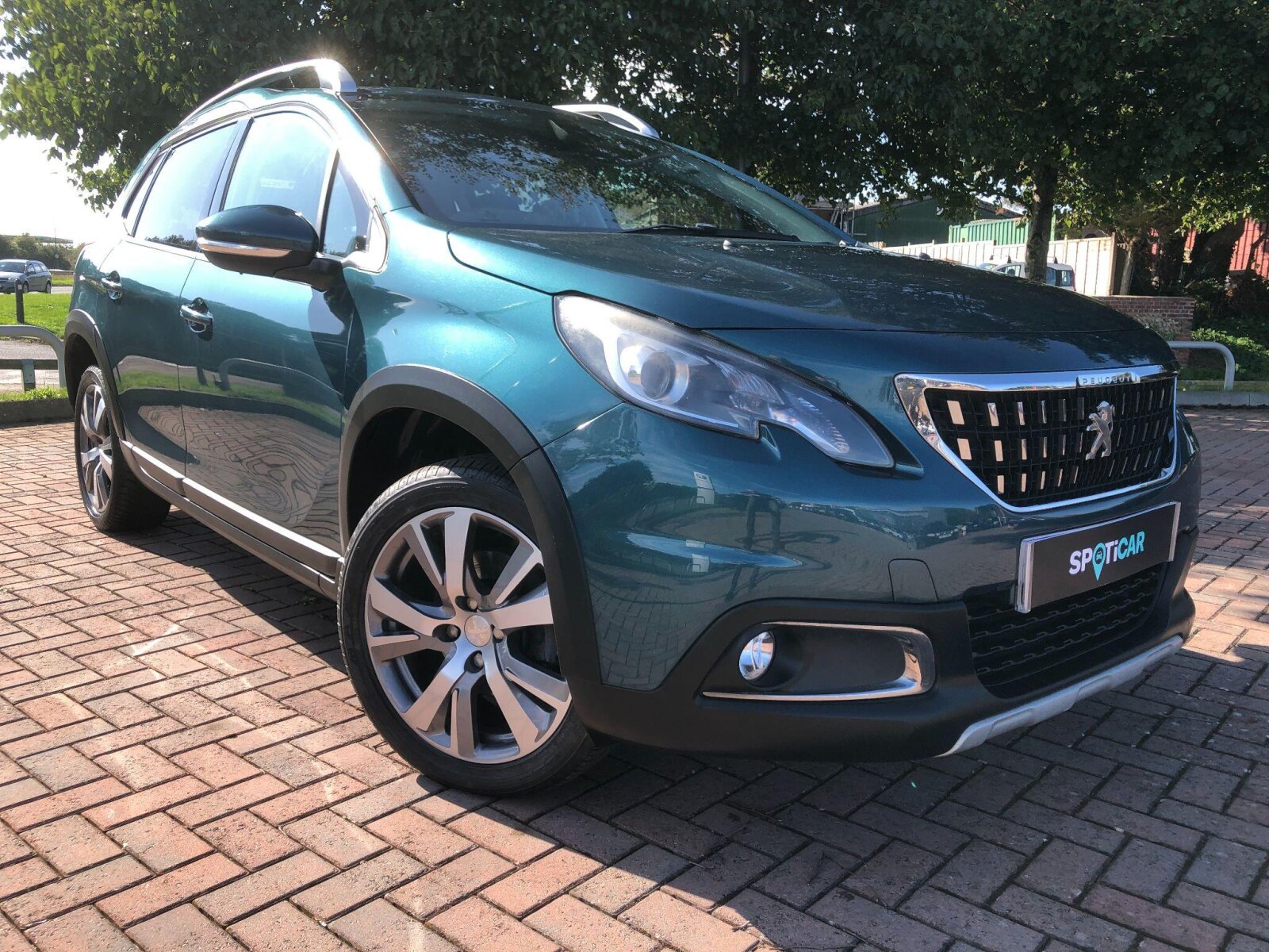 Main listing image - Peugeot 2008