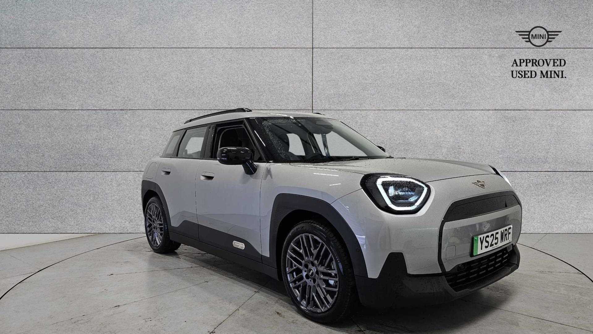 Main listing image - MINI Electric