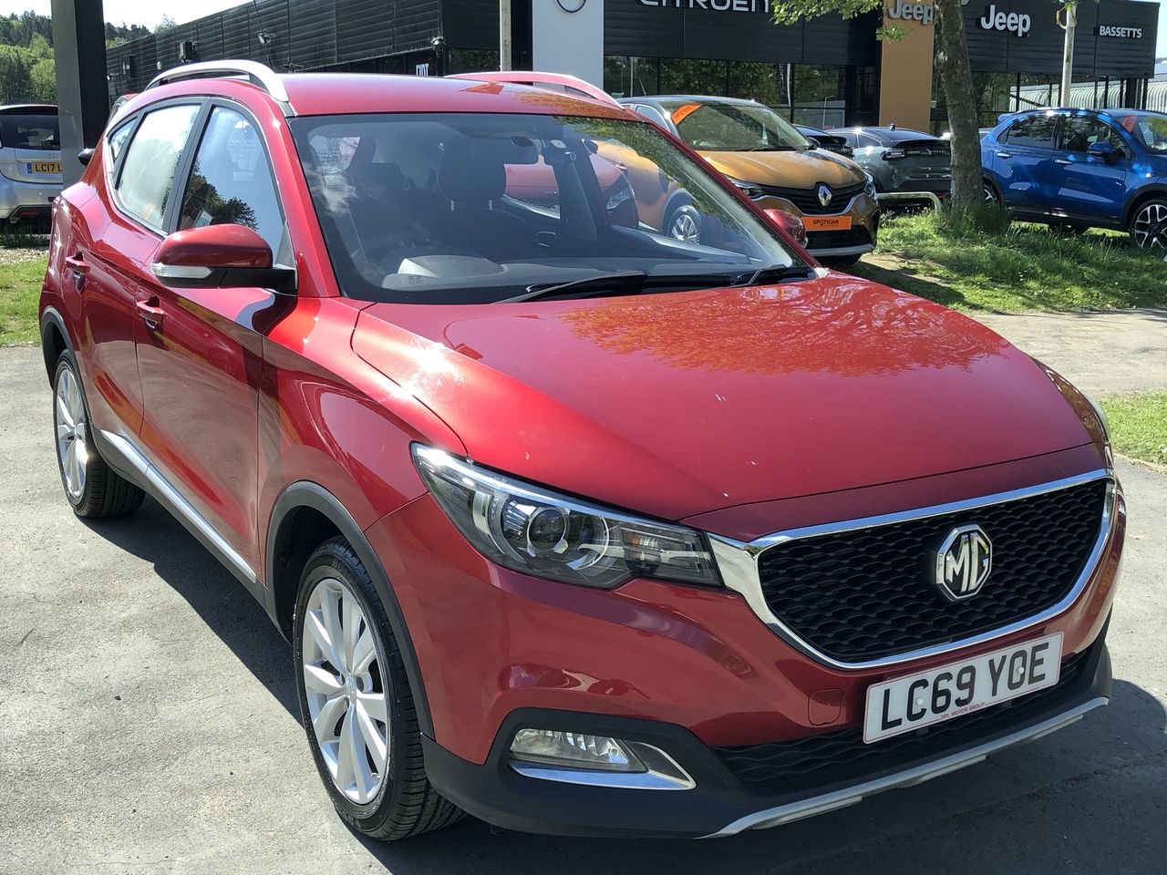 Main listing image - MG ZS