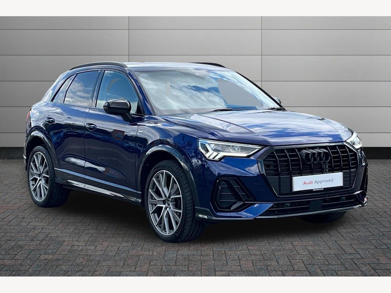 Main listing image - Audi Q3
