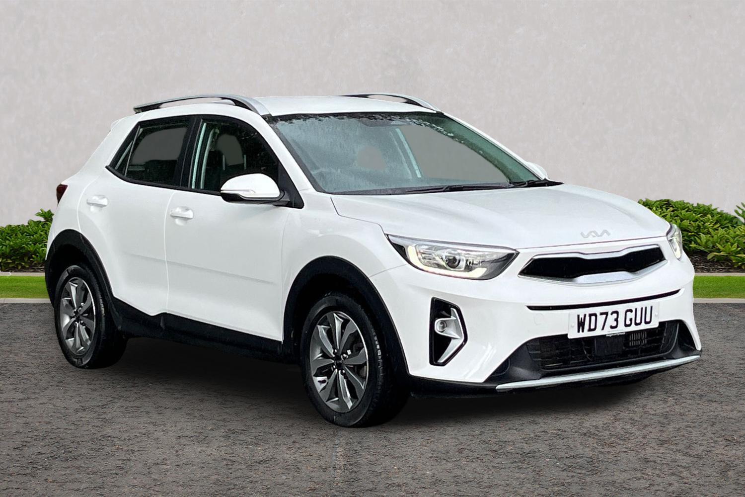 Main listing image - Kia Stonic