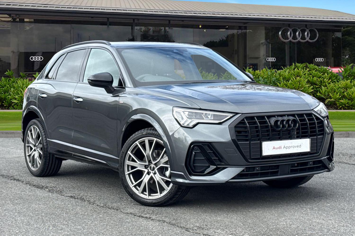 Main listing image - Audi Q3