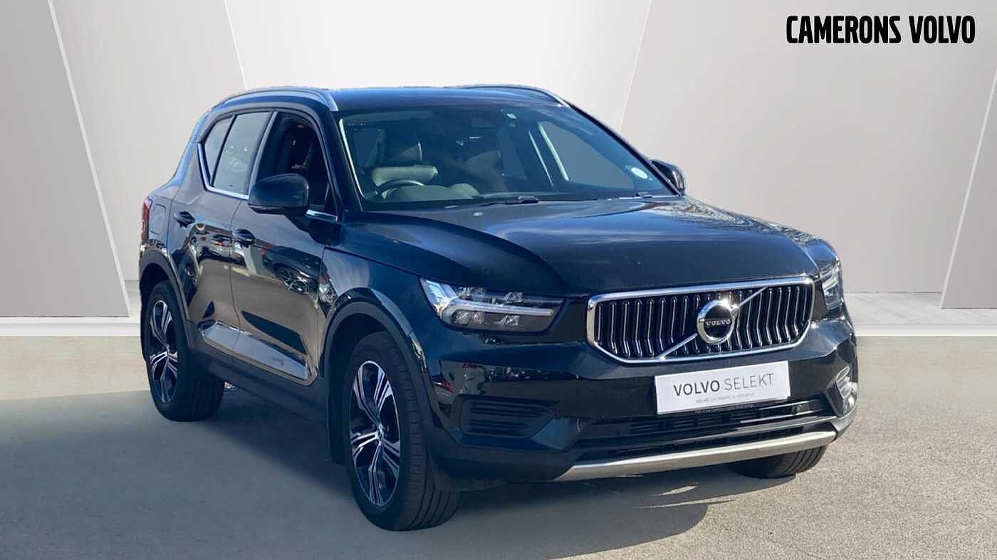 Main listing image - Volvo XC40
