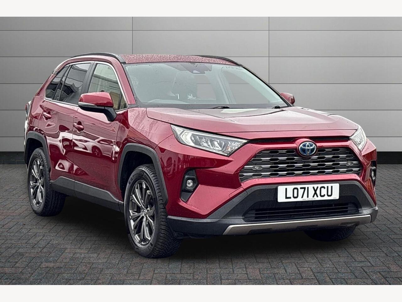 Main listing image - Toyota RAV4